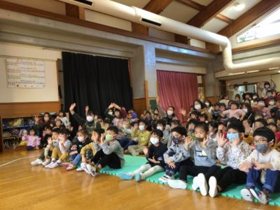 ⑪遊戯室の様子3