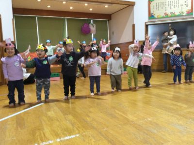 ダンス「やってみよう！」①